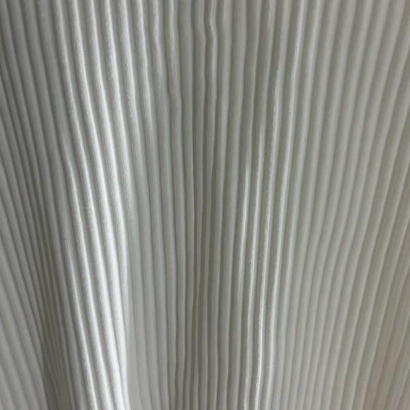 Off-White Ribbed Cotton Crop Top Set | Size L | Summer-Ready Style - Picture 3 of 4